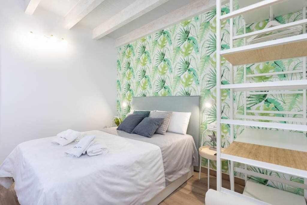 Apartment Sunny Island Atico Adelfas